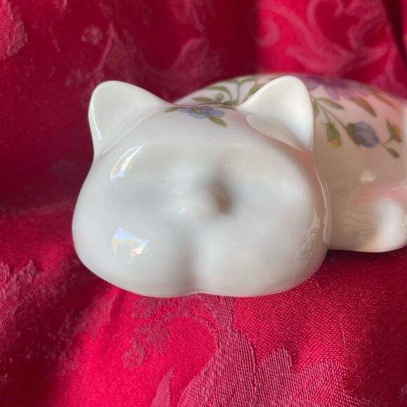 Classic Elizabeth Arden Porcelain Cat Powder Box WITH Scoop - Picture 4 of 10